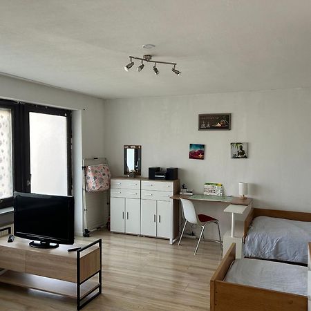 2-5 Bettzimmer Креглинген Экстерьер фото