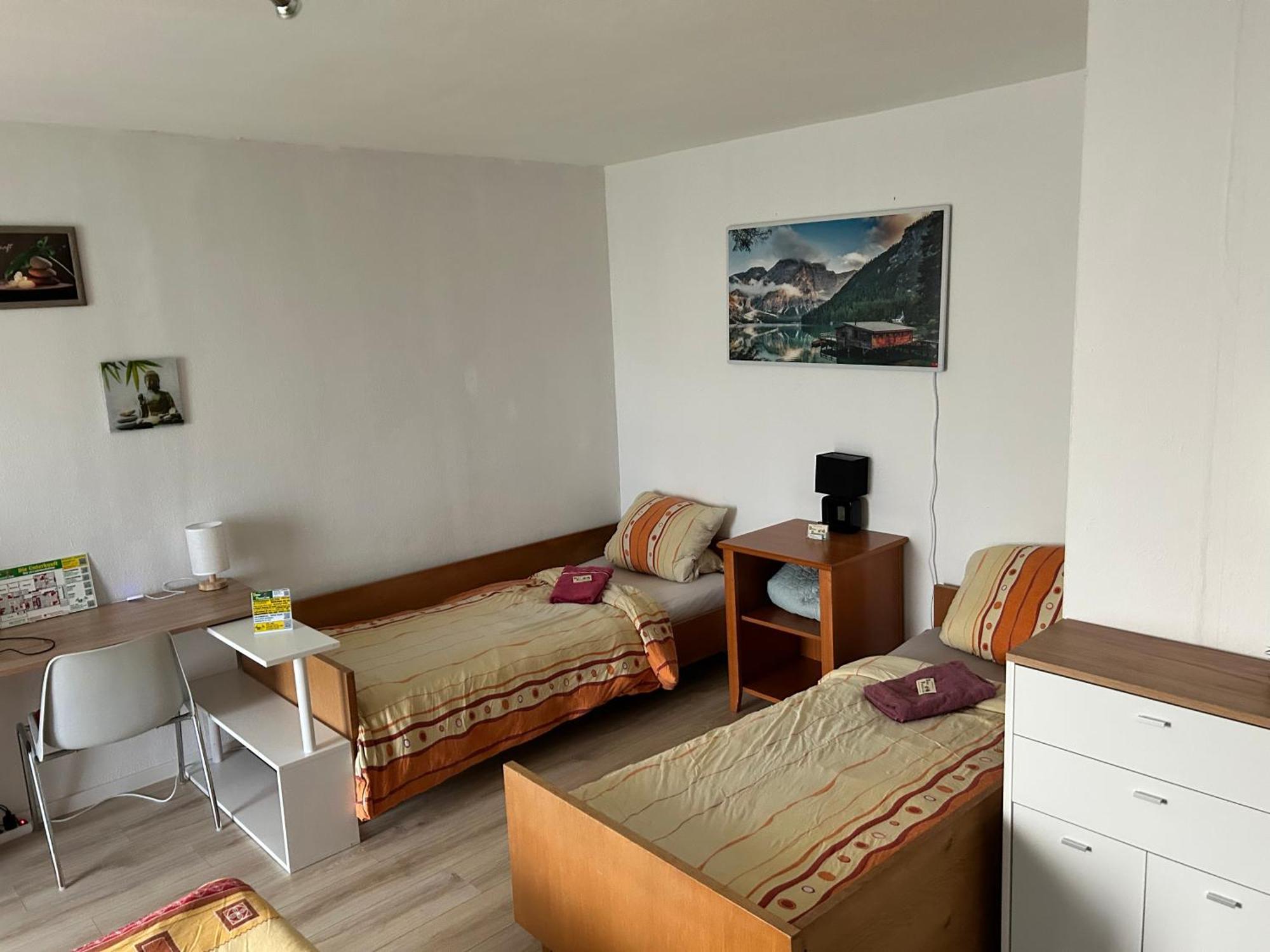 2-5 Bettzimmer Креглинген Экстерьер фото